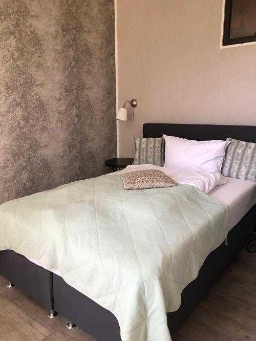 Ferienwohnung Alte Schule 22 Am Saseler Markt 2 Schlafzimmer & Baeder Hochwertig هامبورغ المظهر الخارجي الصورة