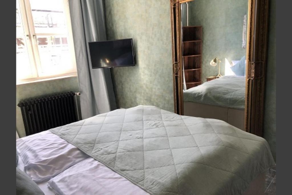 Ferienwohnung Alte Schule 22 Am Saseler Markt 2 Schlafzimmer & Baeder Hochwertig هامبورغ المظهر الخارجي الصورة